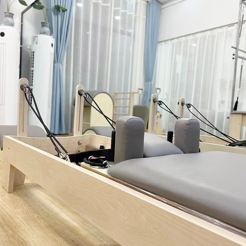 Maßgefertigtes Ahorn-Holz Vers – Pilates And Yoga Studio Bewertung und Preis