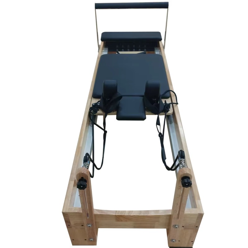 Pilates-Reformer aus massivem  – Pilates And Yoga Studio Bewertung und Preis