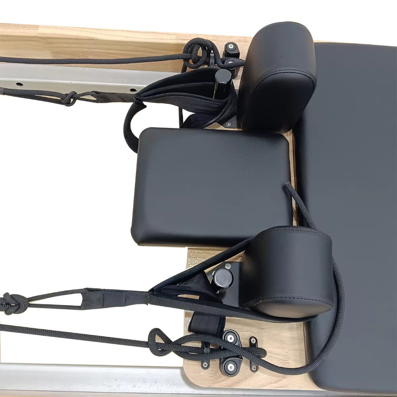 Pilates-Reformer aus massivem  – Pilates And Yoga Studio Bewertung und Preis