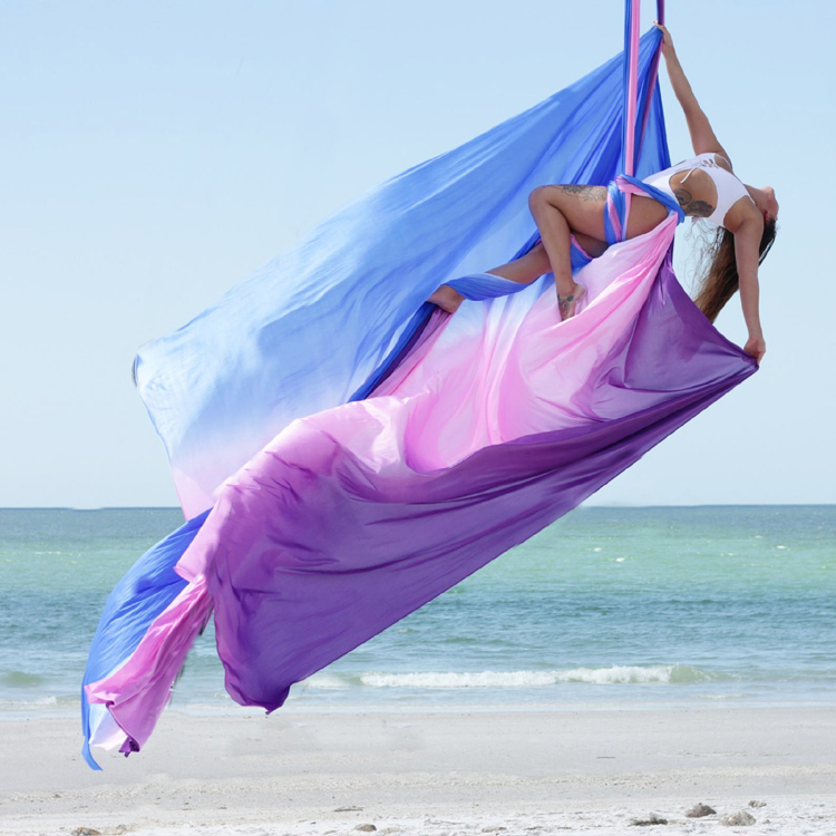 Aerial Yoga Schaukel, Langlebi – Pilates And Yoga Studio Bewertung und Preis